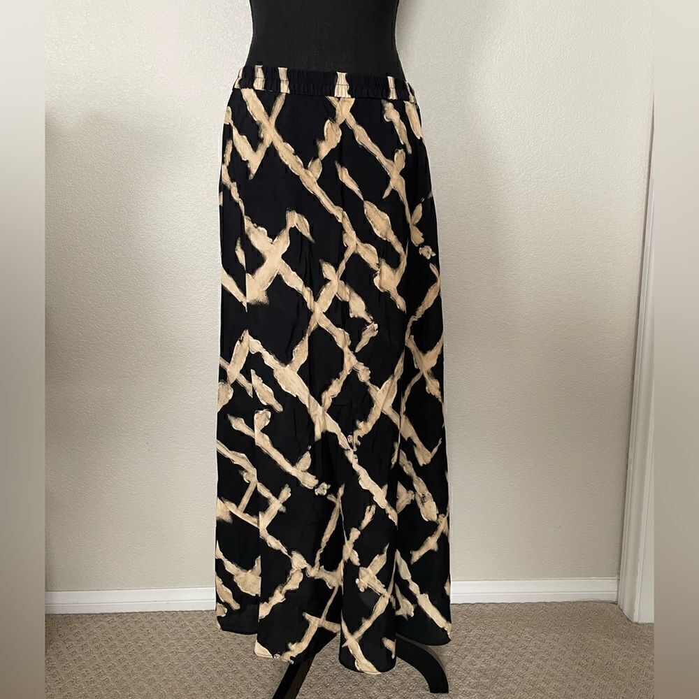 NWT Zara Flowy Print Midi Skirt